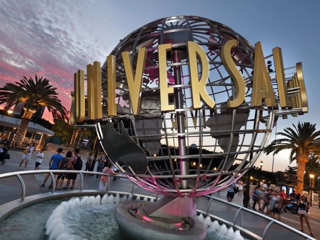 Universal Studios Hollywood Express (1-Day Admission + One-Time Express)
