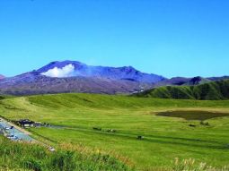 KM1-12539 scenics 2