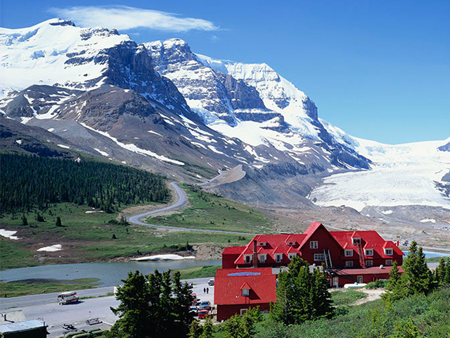 Free Airport Transfer Calgary | 6-Day Rocky Mountains Tour with 3 Nights Inside National Parks | Banff, Jasper, Yoho, Waterton Lakes | Lake Louise, Moraine Lake
