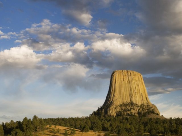 San Francisco Airport Pick-up + Las Vegas + Lower Antelope Canyon + Grand Teton + Yellowstone + Mount Rushmore + Crazy Horse + Salt Lake City + Free Day 12-Day Tour